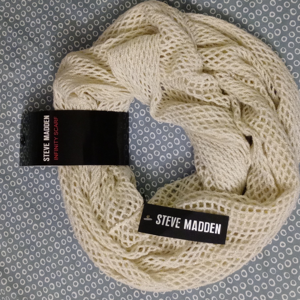 Steve Madden infinity scarf